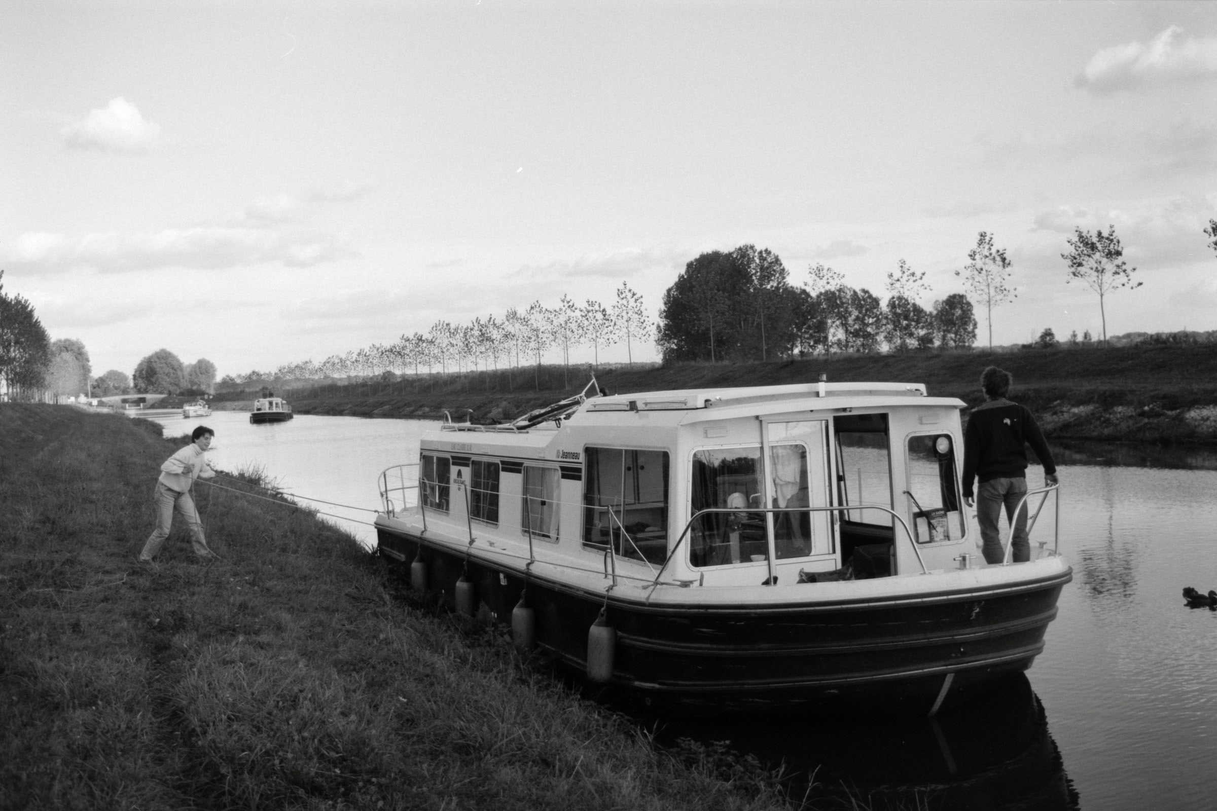 AHP F1990 09 007 sc250506 img25 NLP